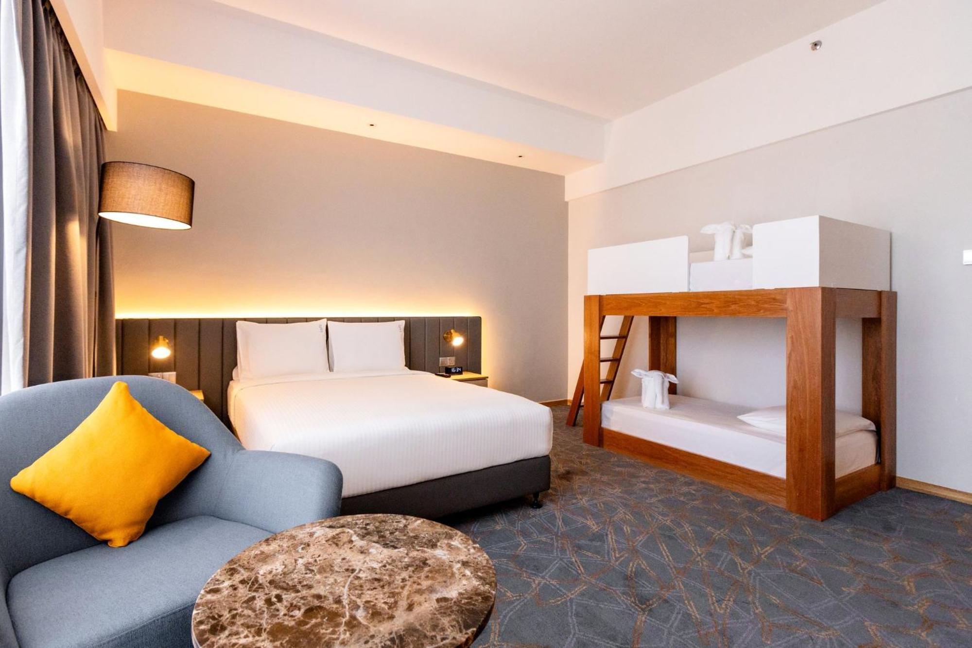 Holiday Inn Sepang - Airport Exterior photo